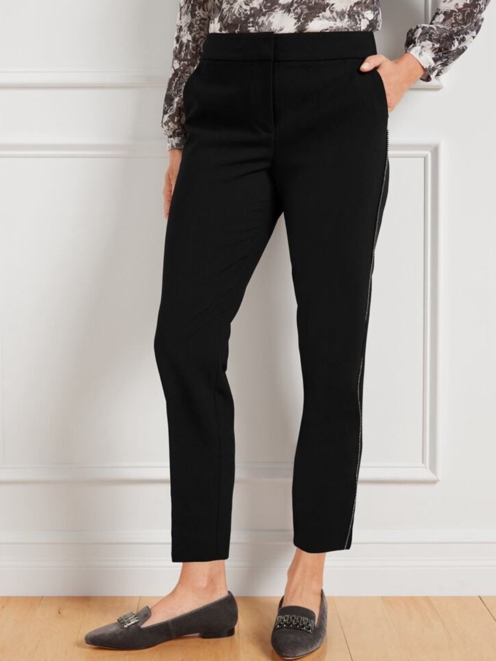 NWT Talbots Petite Straight Leg Pants in Black